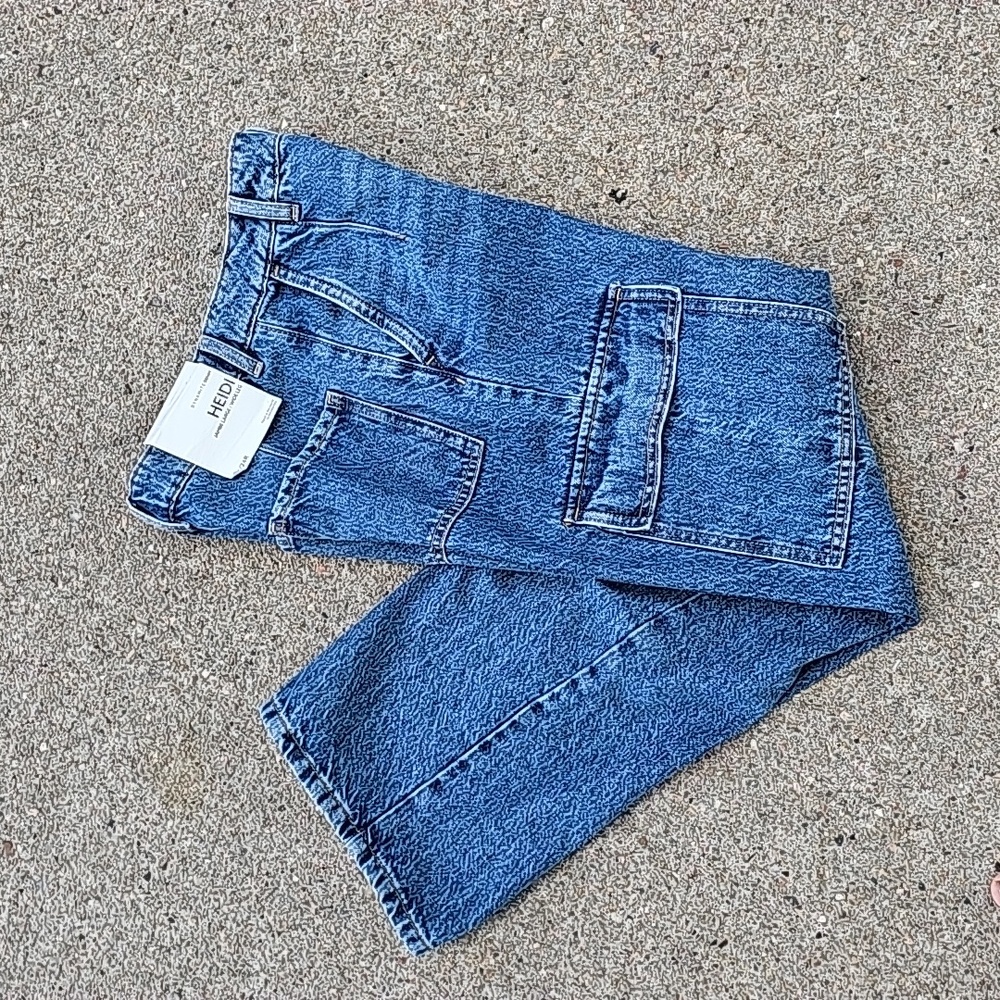 NWT New Dynamite Denim Heidi Wide Leg Cargo Style Jeans Size 24